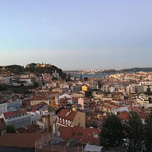 luxury-graca-house-the-best-view-of-lisbon.hotels-lisbon-portugal.com/